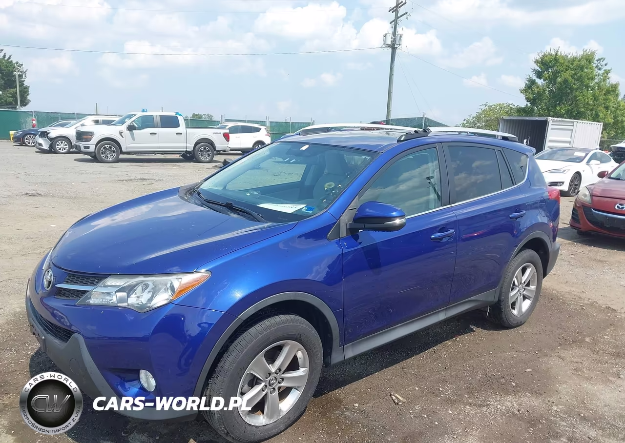 2015 Toyota Rav4 Xle VIN:2T3RFREV0FW323676 - 2