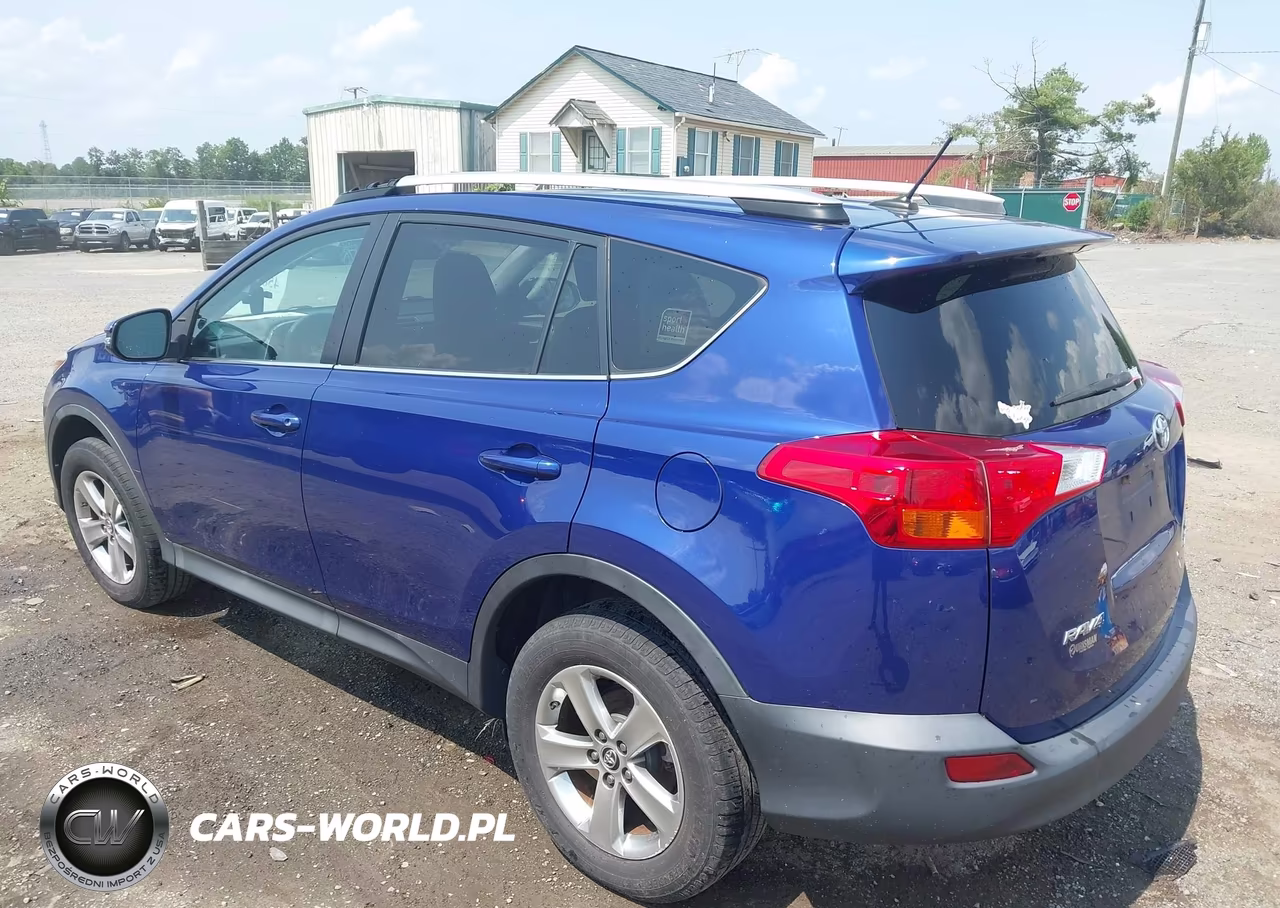 2015 Toyota Rav4 Xle VIN:2T3RFREV0FW323676 - 3