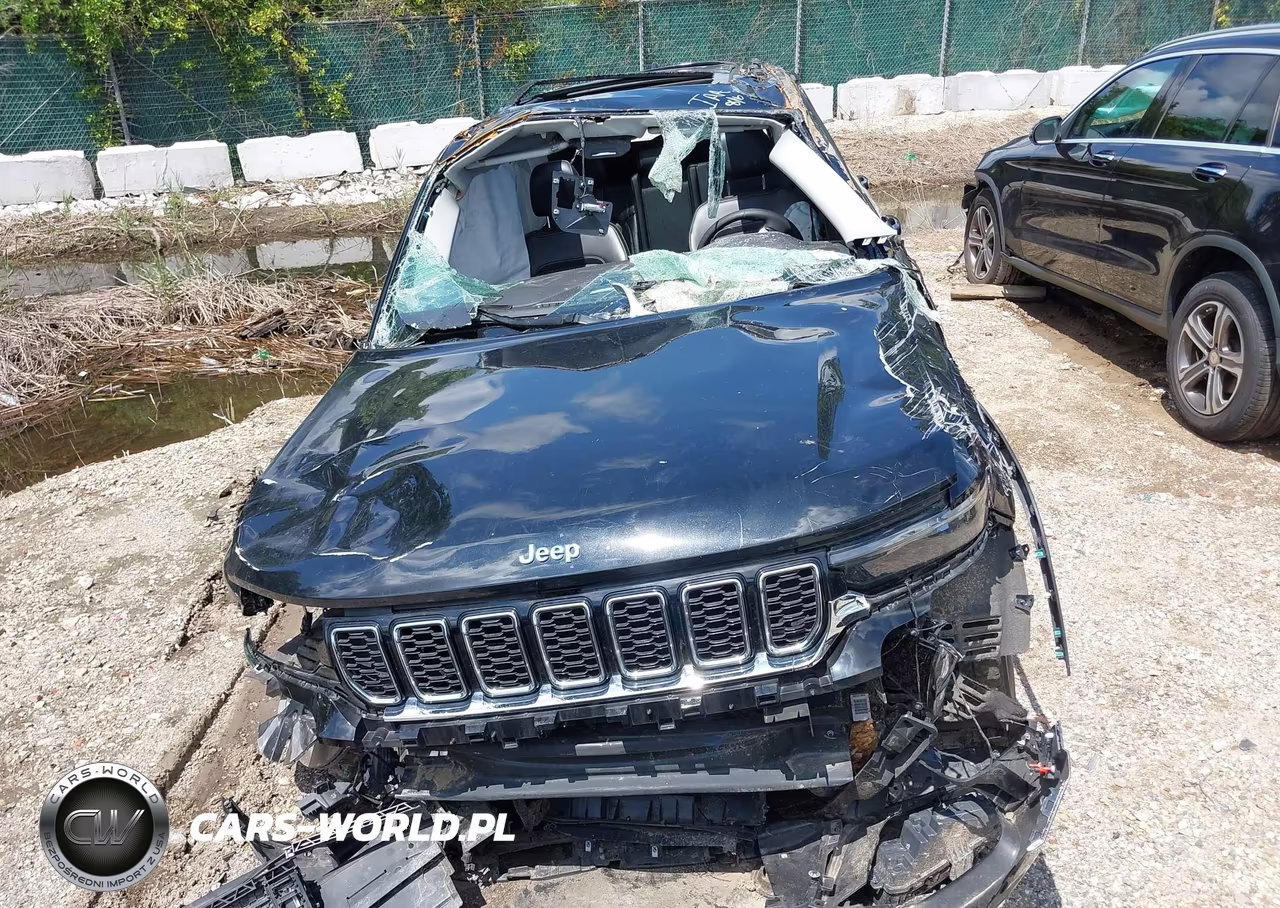 2024 Jeep Grand Cherokee 4Xe VIN:1C4RJYB66RC712254 - 17