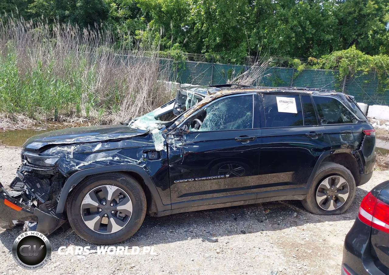 2024 Jeep Grand Cherokee 4Xe VIN:1C4RJYB66RC712254 - 19