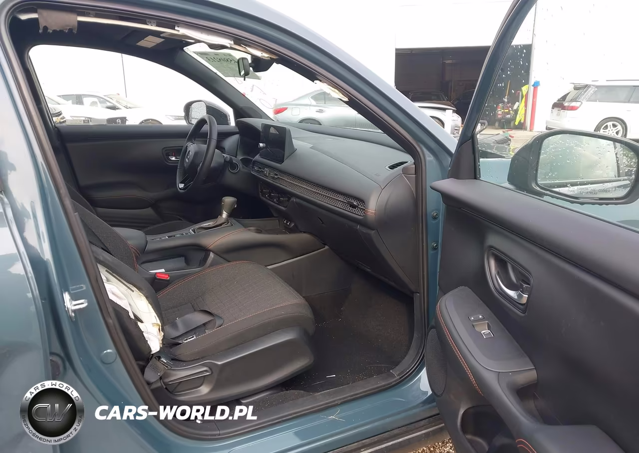2026 Honda Hr-V Awd Sport VIN:3CZRZ2H56TM765198 - 5