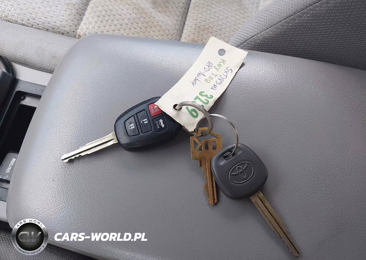 2014 Toyota Camry Le VIN:4T4BF1FK6ER381229 - 11