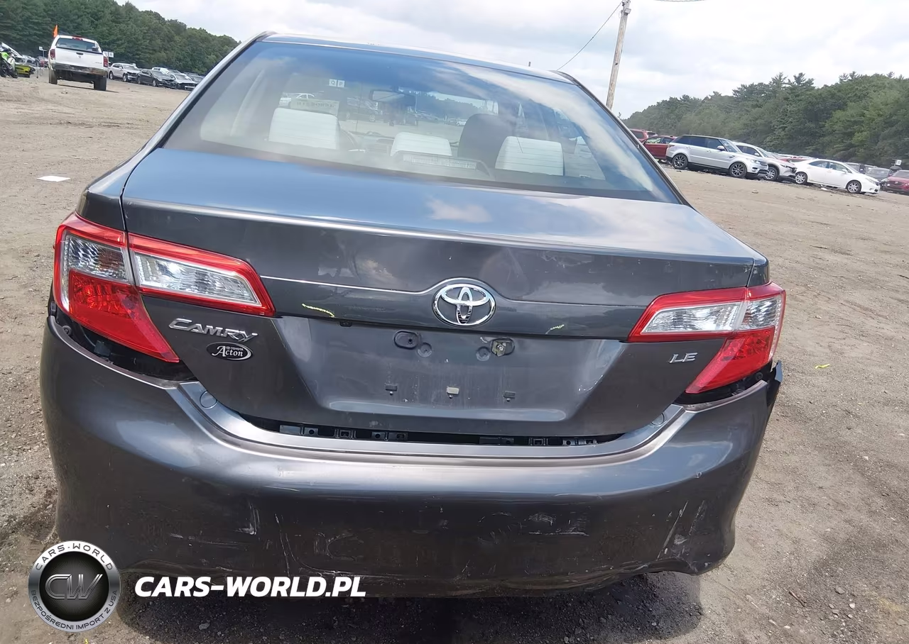 2014 Toyota Camry Le VIN:4T4BF1FK6ER381229 - 16