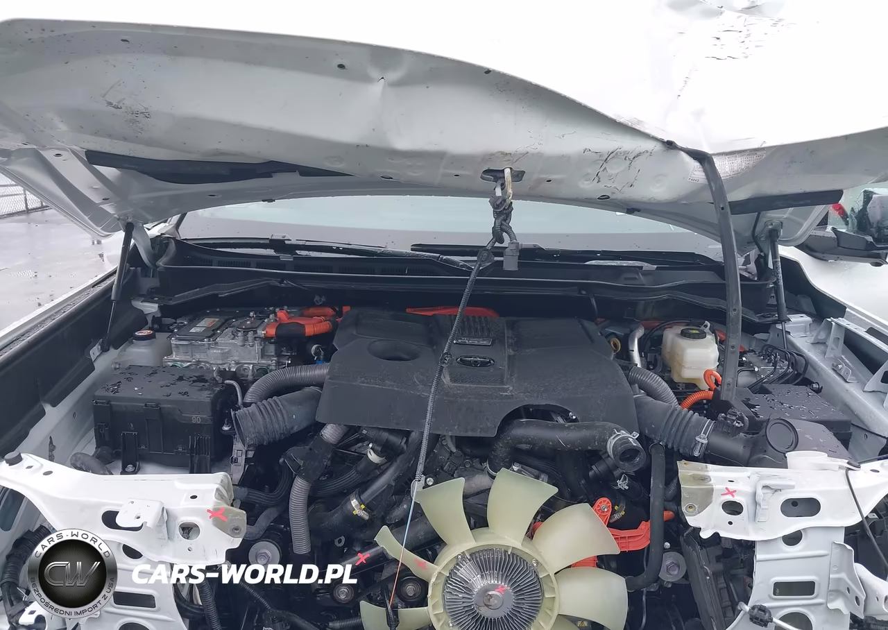 2025 Toyota Tundra Hybrid Limited Crewmax 6.4' Bed VIN:5TFWC5DB8SX106345 - 10