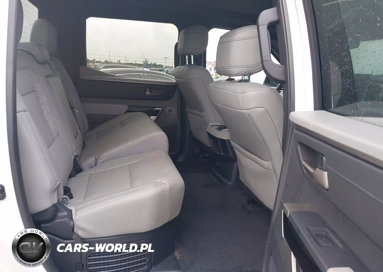 2025 Toyota Tundra Hybrid Limited Crewmax 6.4' Bed VIN:5TFWC5DB8SX106345 - 8