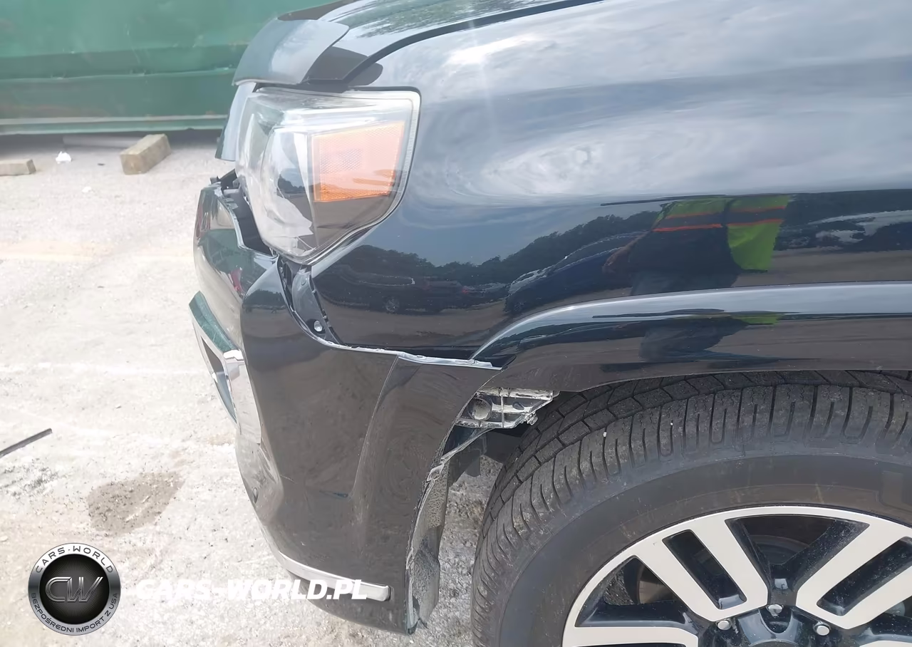 2018 Toyota 4Runner Limited VIN:JTEBU5JR6J5585366 - 6