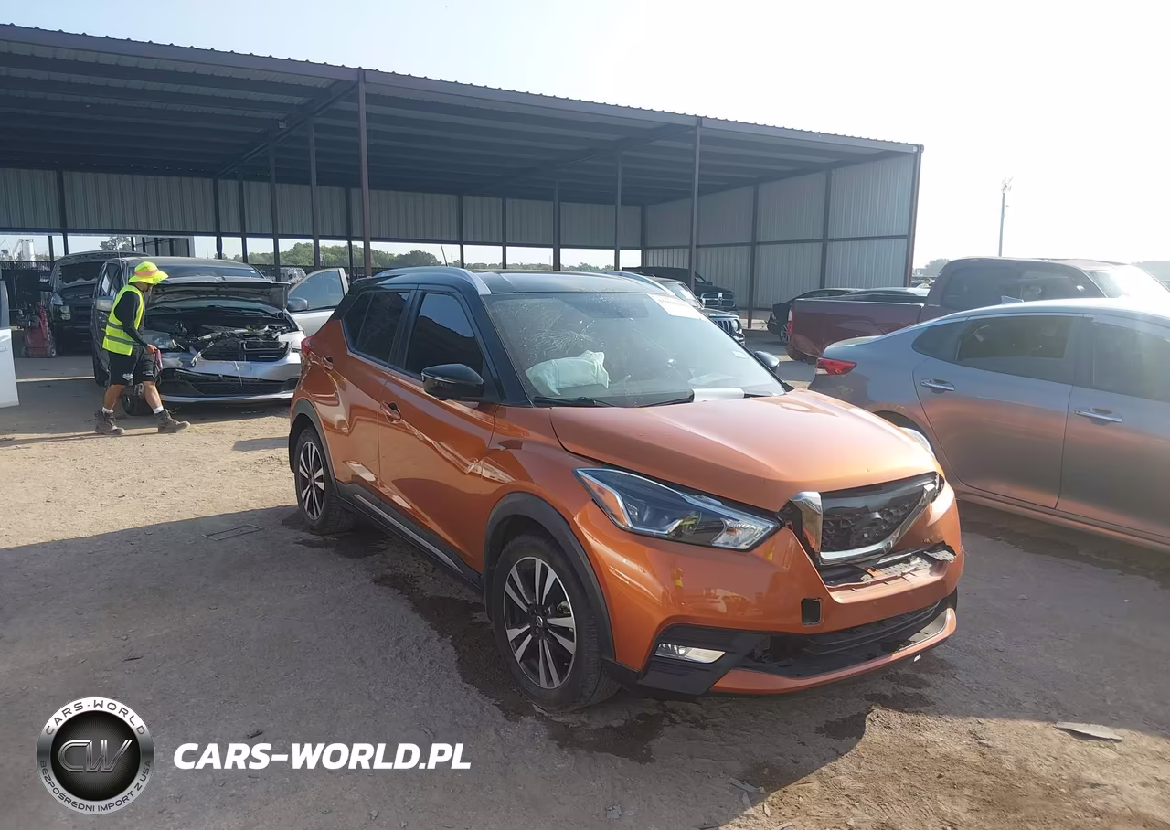 2018 Nissan Kicks Sr