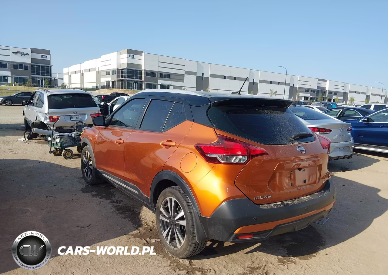 2018 Nissan Kicks Sr VIN:3N1CP5CU7JL543552 - 3
