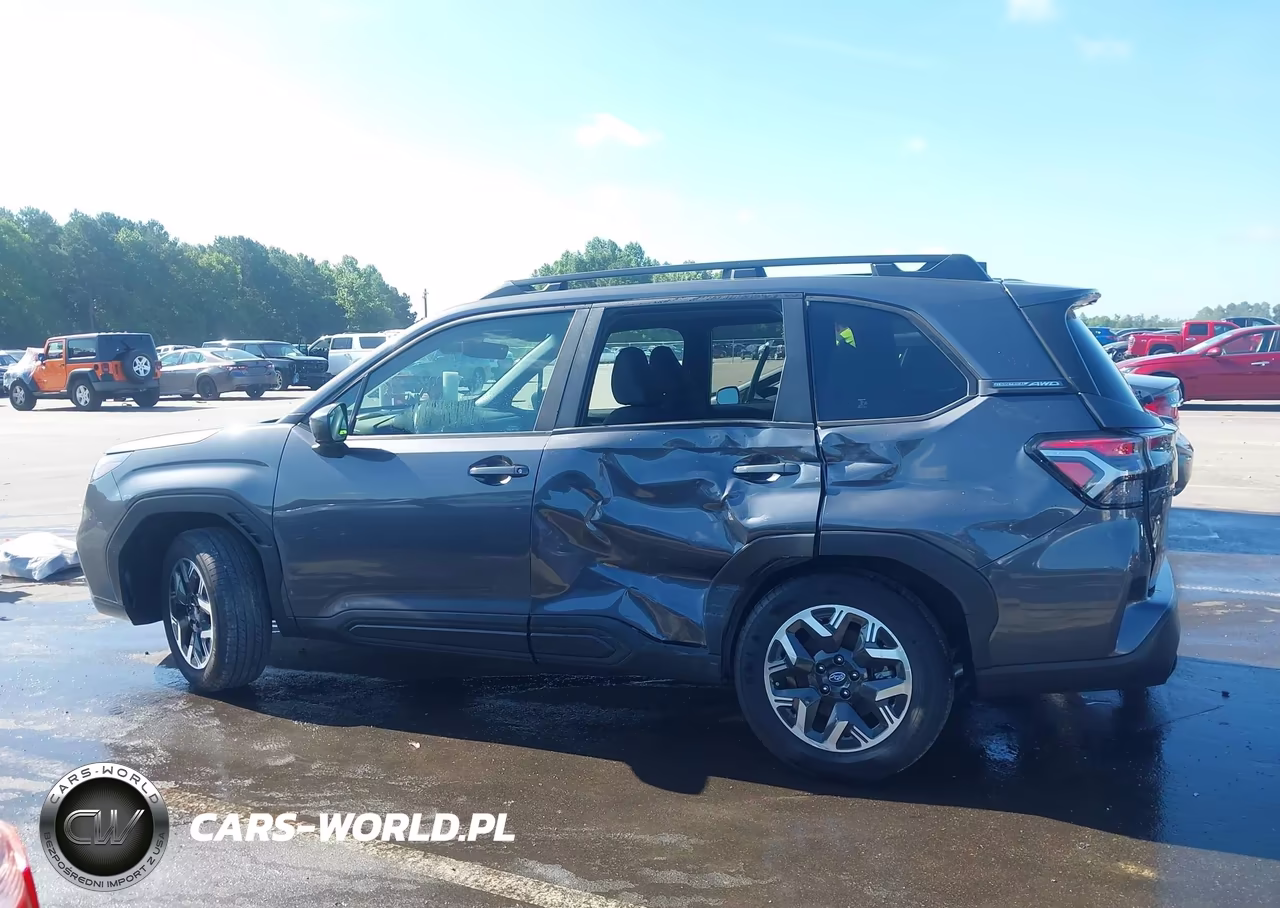 2025 Subaru Forester Premium VIN:JF2SLDDC8SH554064 - 14