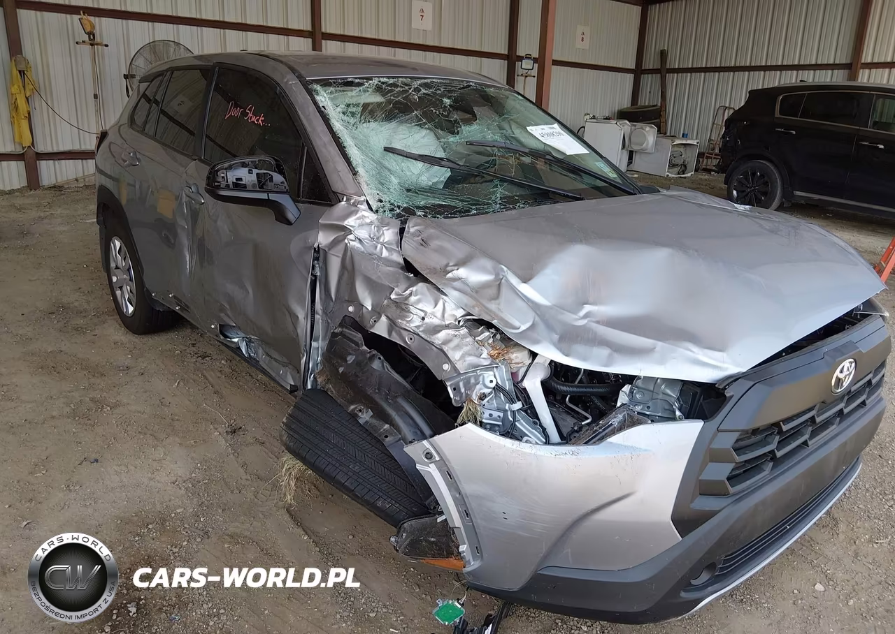 2026 Toyota Corolla Cross L VIN:7MUAAAAG3TV158021 - 6