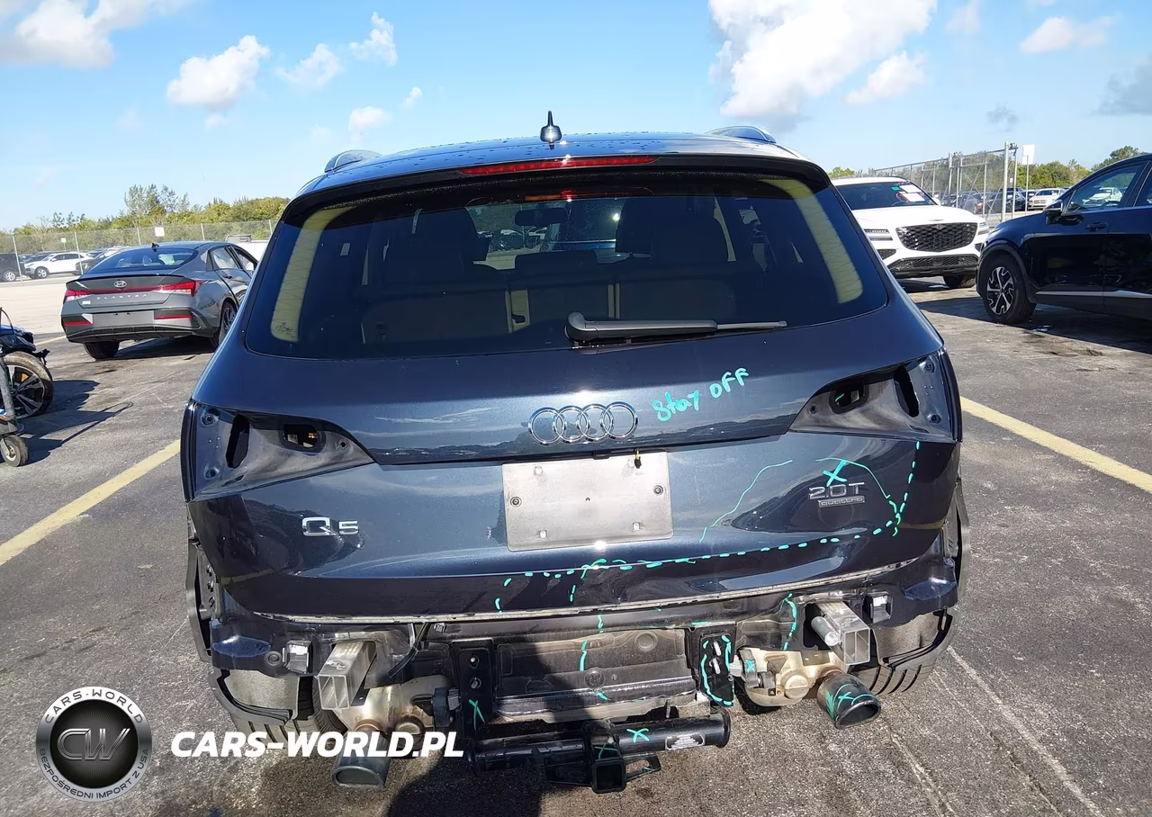 2016 Audi Q5 2.0T Premium VIN:WA1L2AFP4GA118214 - 17
