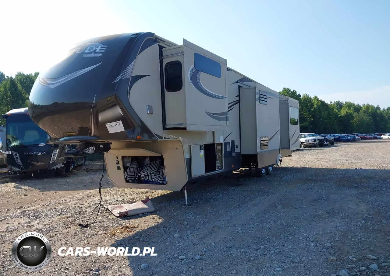 2015 Other Other VIN:573FS4122F1104559 - 2