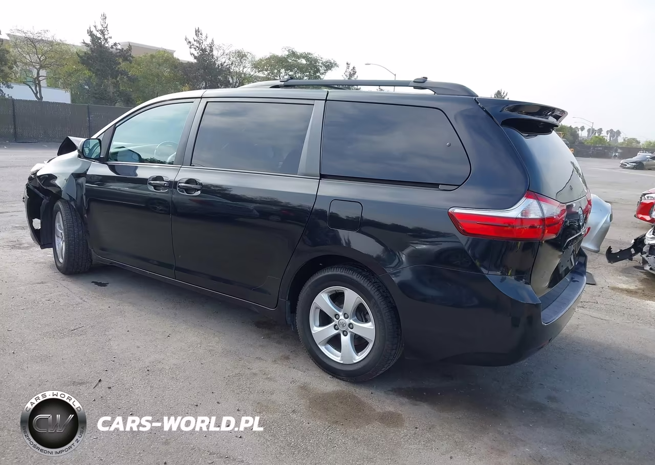 2016 Toyota Sienna Le 8 Passenger VIN:5TDKK3DC5GS750266 - 3