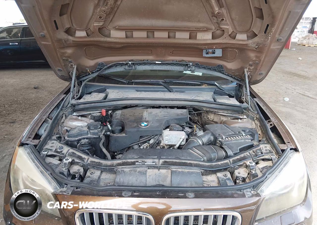 2014 BMW X1 xDrive28I VIN:WBAVL1C55EVY18616 - 10