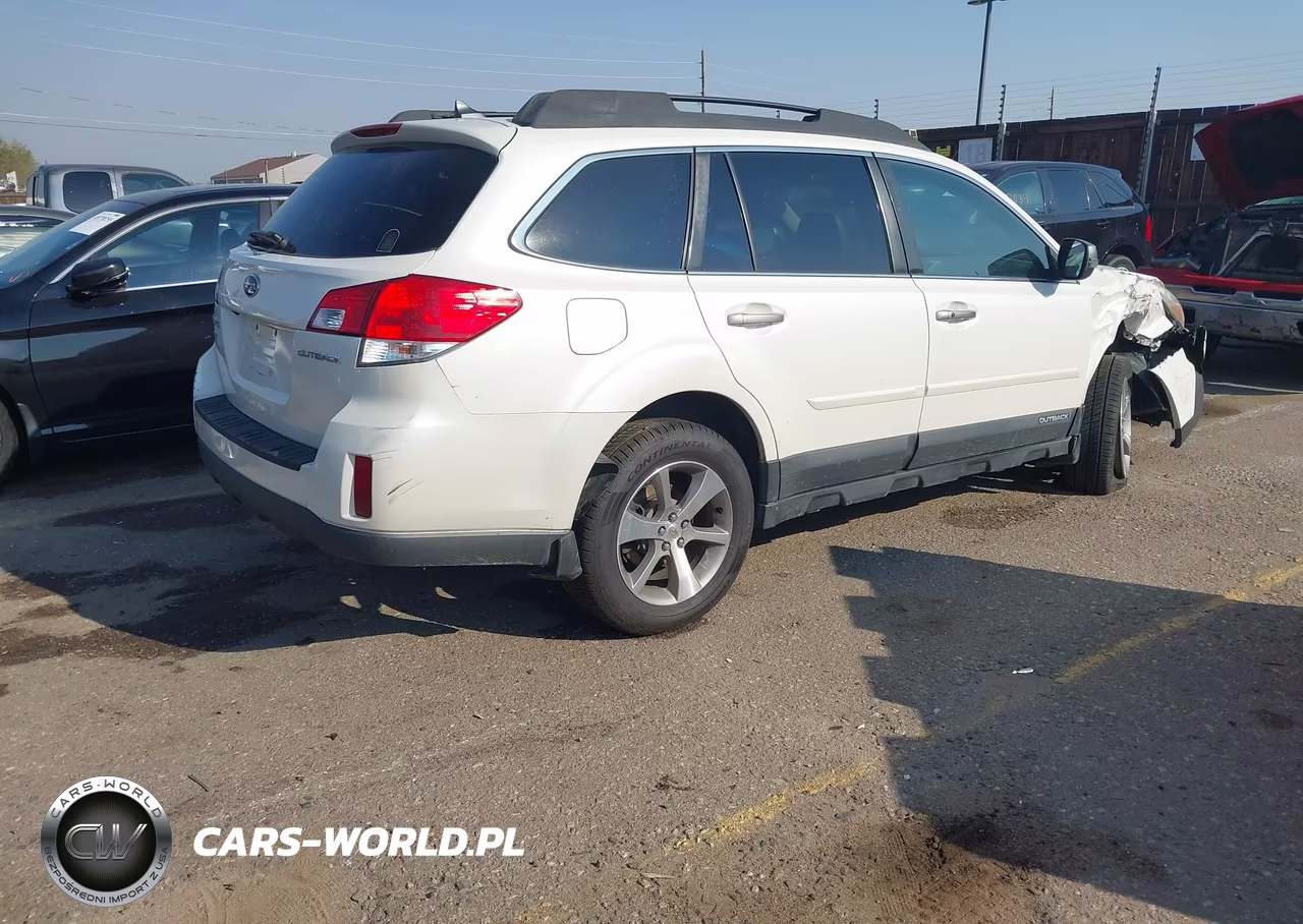 2013 Subaru Outback 2.5I Limited VIN:4S4BRCSC5D3303413 - 4