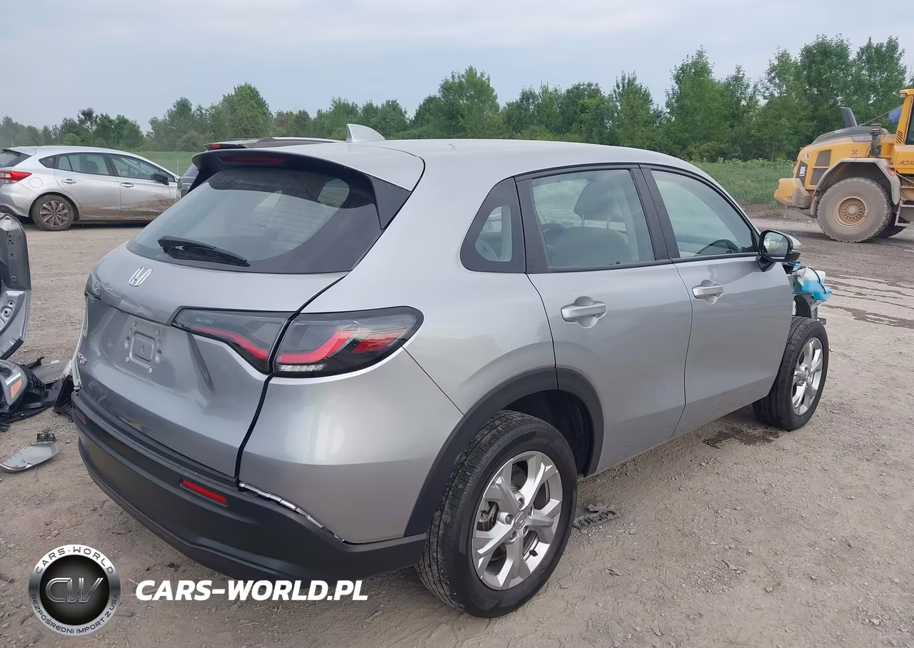 2025 Honda Hr-V Awd Lx VIN:3CZRZ2H33SM769562 - 4
