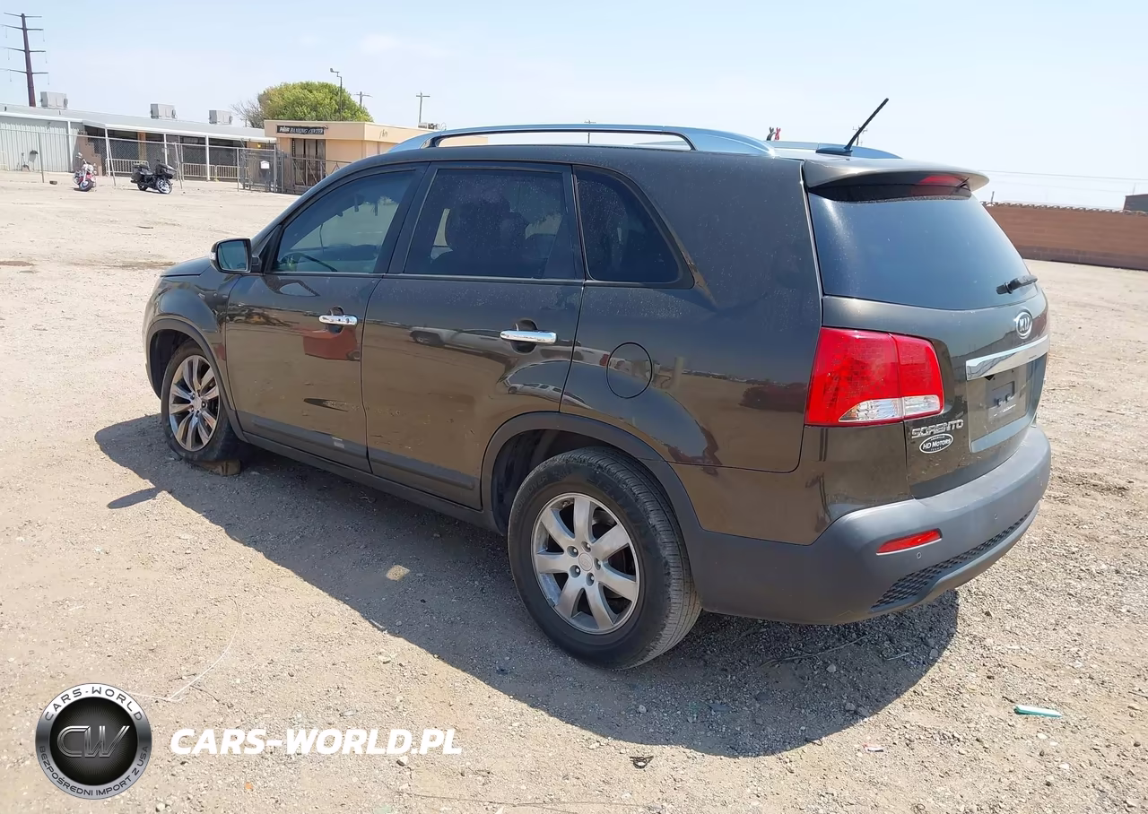 2011 Kia Sorento Ex V6 VIN:5XYKU4A25BG132642 - 3