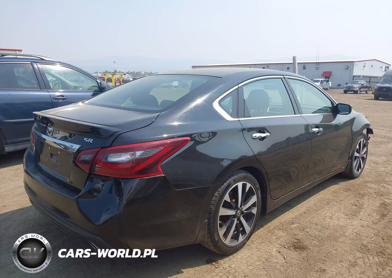 2018 Nissan Altima 2.5 Sr VIN:1N4AL3AP1JC263029 - 4