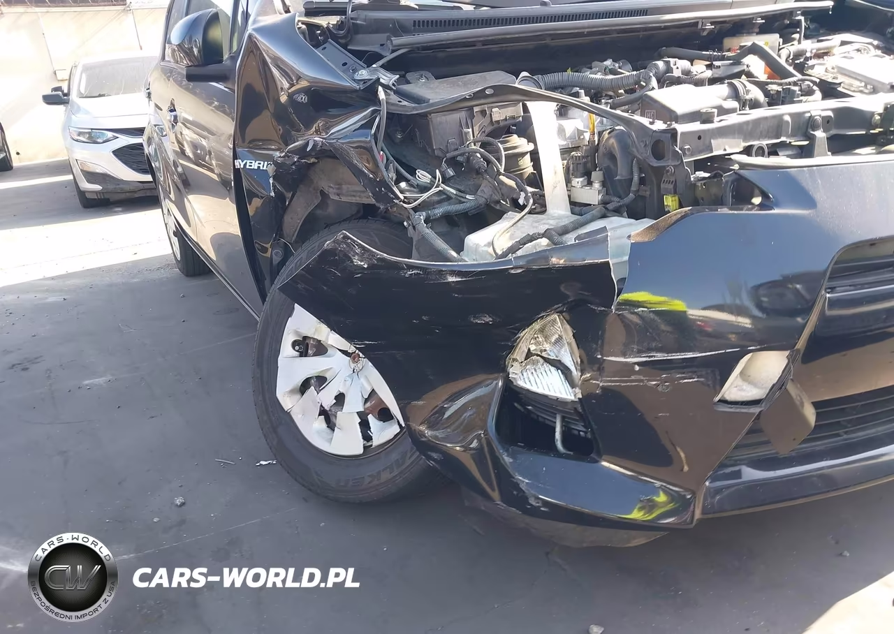 2012 Toyota Prius C Two VIN:JTDKDTB37C1009783 - 14