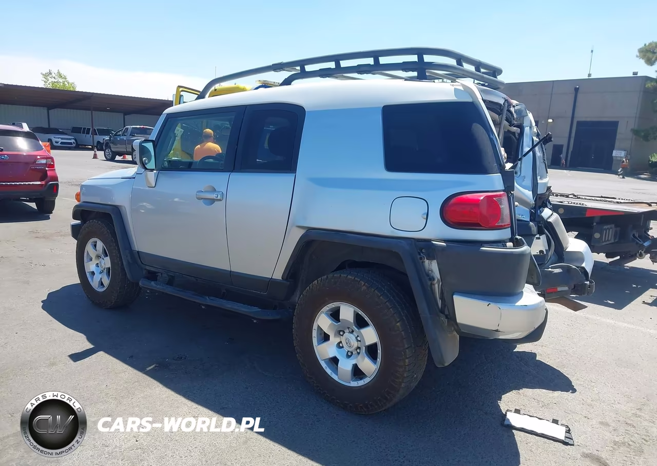 2007 Toyota Fj Cruiser VIN:JTEBU11F870065321 - 3