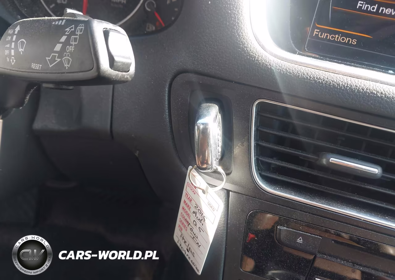 2015 Audi Q5 2.0T Premium VIN:WA1LFAFPXFA117877 - 11