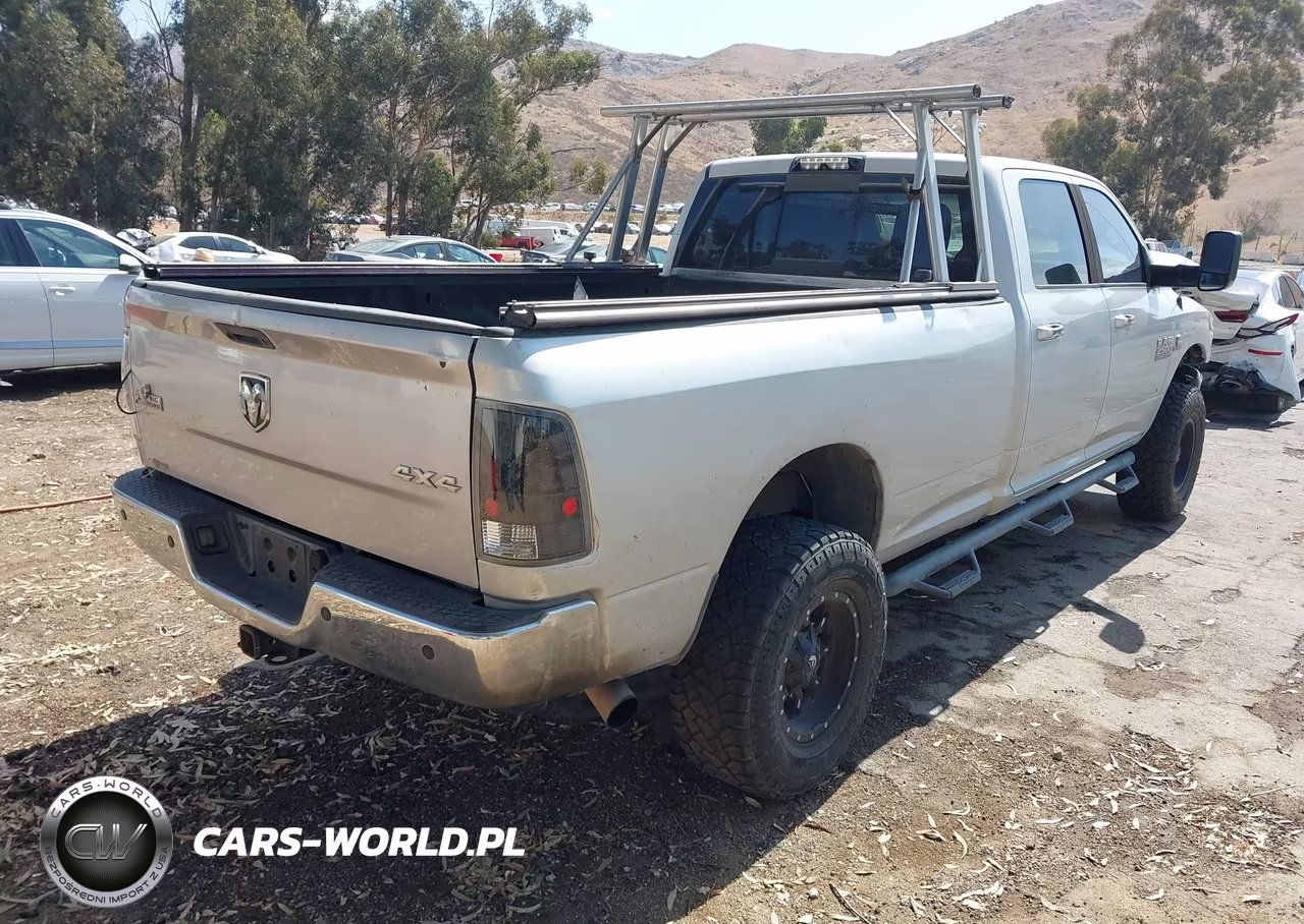 2016 Ram 2500 Big Horn VIN:3C6UR5JL1GG369072 - 4