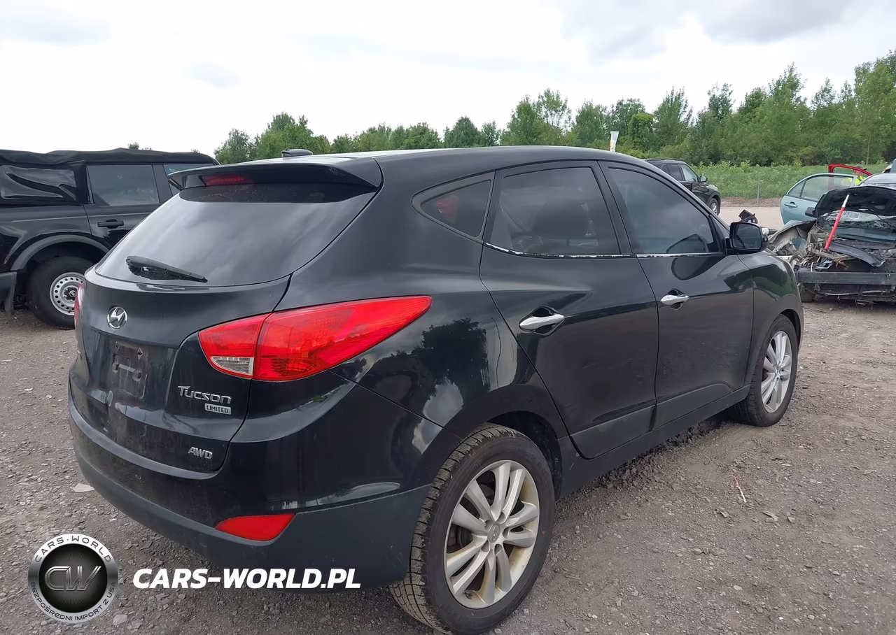 2010 Hyundai Tucson Limited VIN:KM8JUCAC7AU073097 - 4