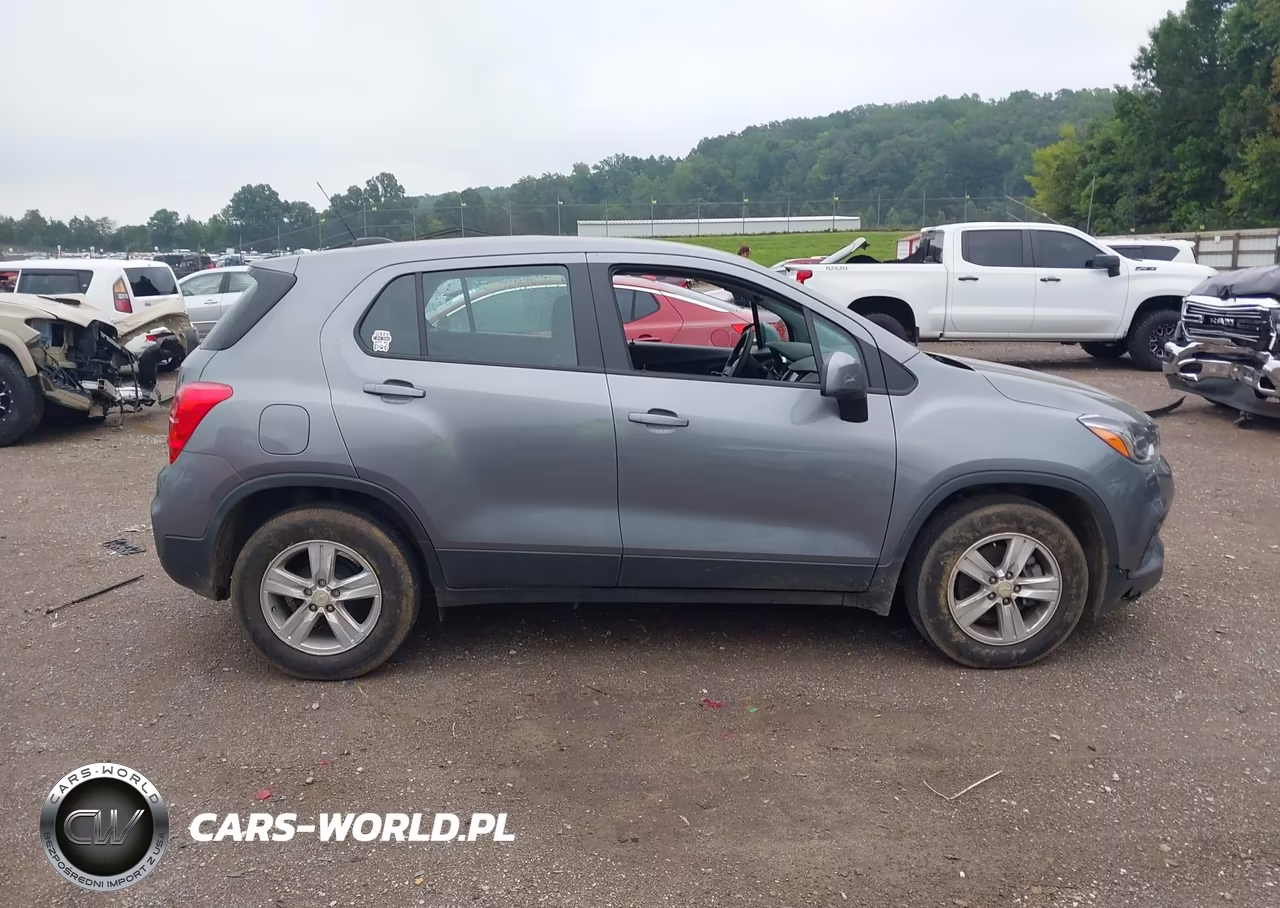 2020 Chevrolet Trax Fwd Ls VIN:3GNCJKSB6LL158930 - 13