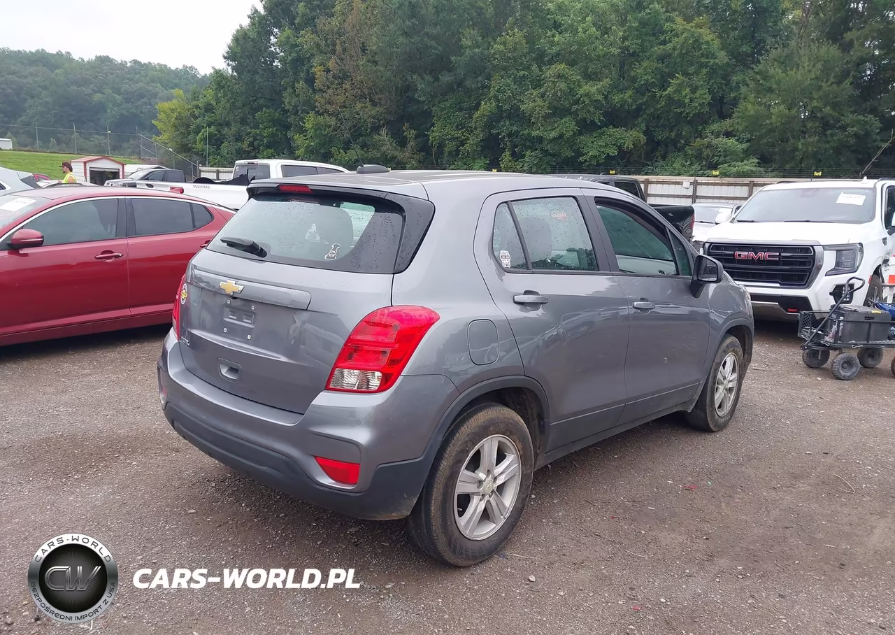 2020 Chevrolet Trax Fwd Ls VIN:3GNCJKSB6LL158930 - 4