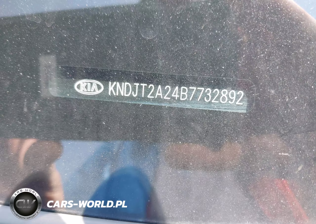 2011 Kia Soul + VIN:KNDJT2A24B7732892 - 12