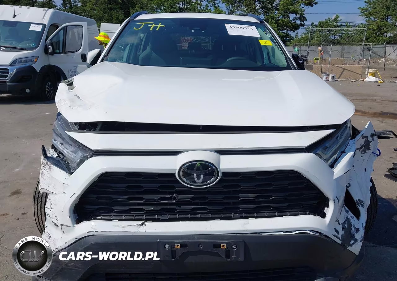 2025 Toyota Rav4 Xle VIN:2T3P1RFV2SW610435 - 13