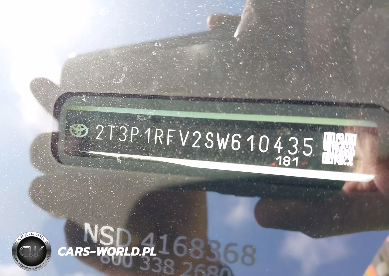 2025 Toyota Rav4 Xle VIN:2T3P1RFV2SW610435 - 18