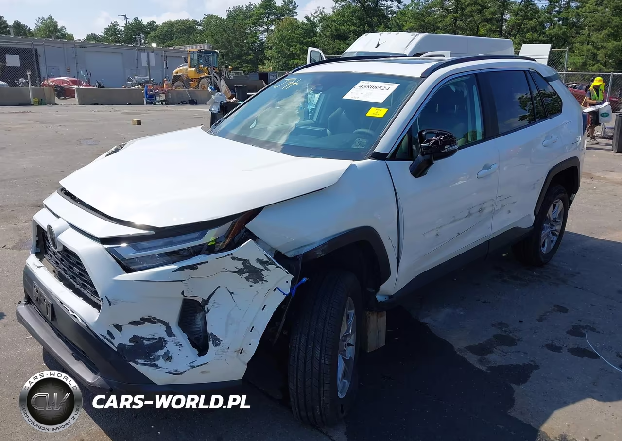 2025 Toyota Rav4 Xle VIN:2T3P1RFV2SW610435 - 6