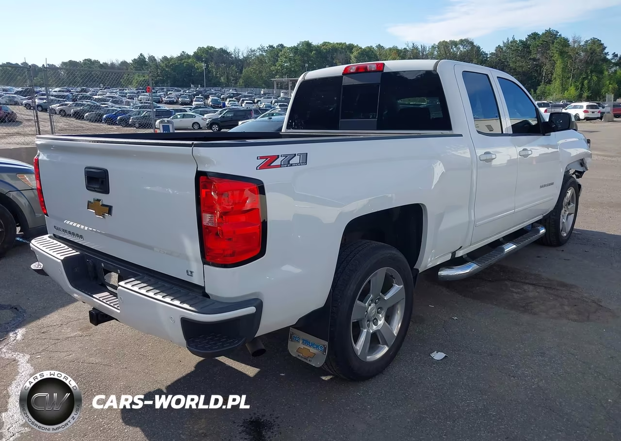 2018 Chevrolet Silverado 1500 2Lt VIN:1GCVKRECXJZ343337 - 4