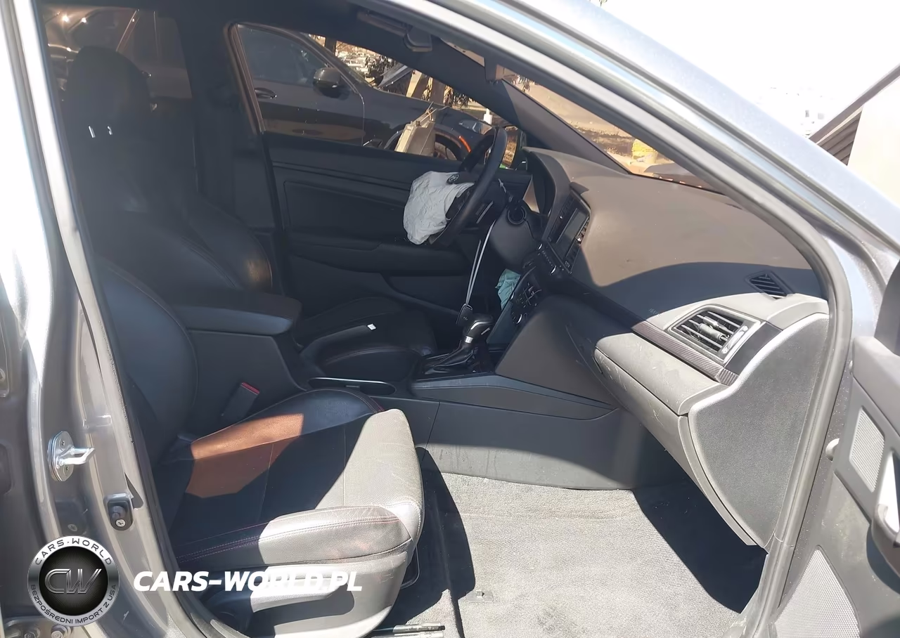 2017 Hyundai Elantra Sport VIN:KMHD04LB8HU359764 - 5
