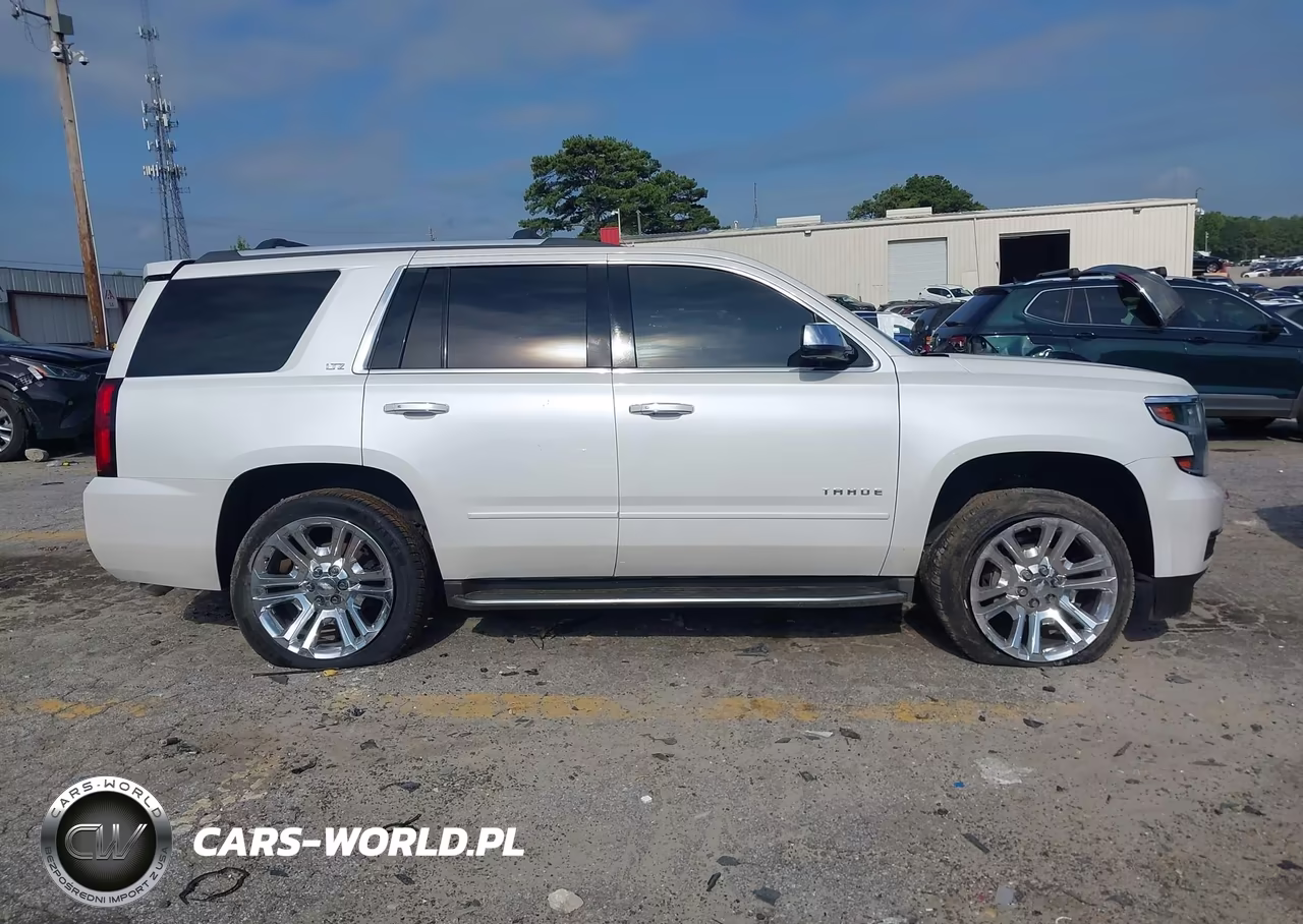 2016 Chevrolet Tahoe Ltz VIN:1GNSKCKC0GR230372 - 13