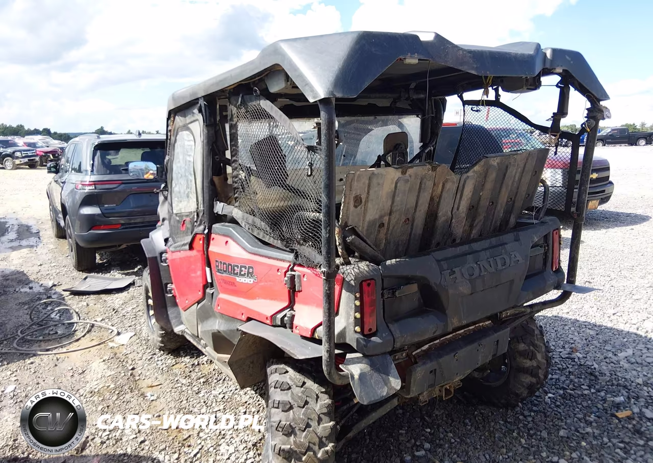 2018 Honda Sxs1000 M5 VIN:1HFVE0427J4202935 - 3