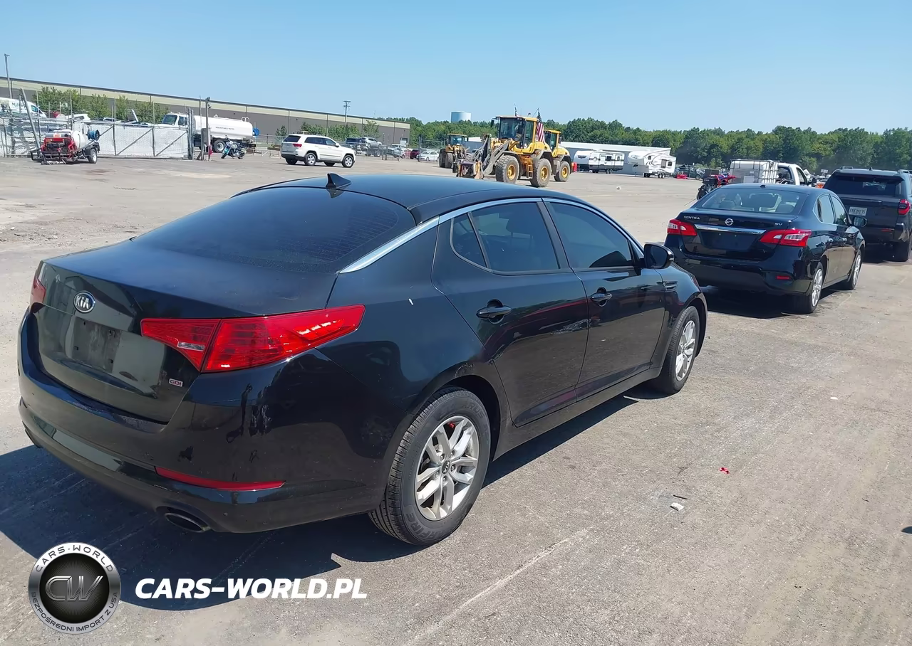 2011 Kia Optima Lx VIN:KNAGM4A71B5094513 - 4
