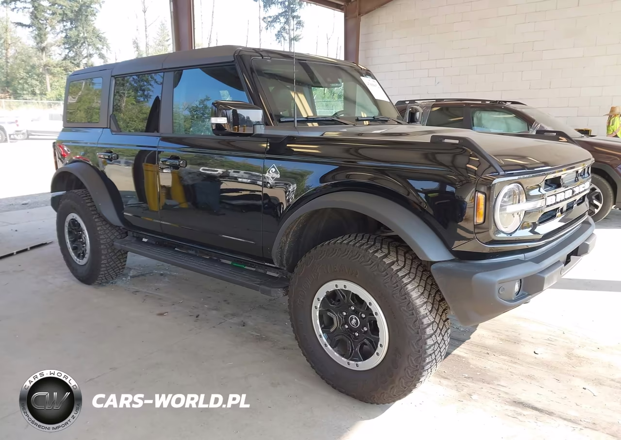 2024 Ford Bronco Outer Banks – zdjęcie 1 z 16