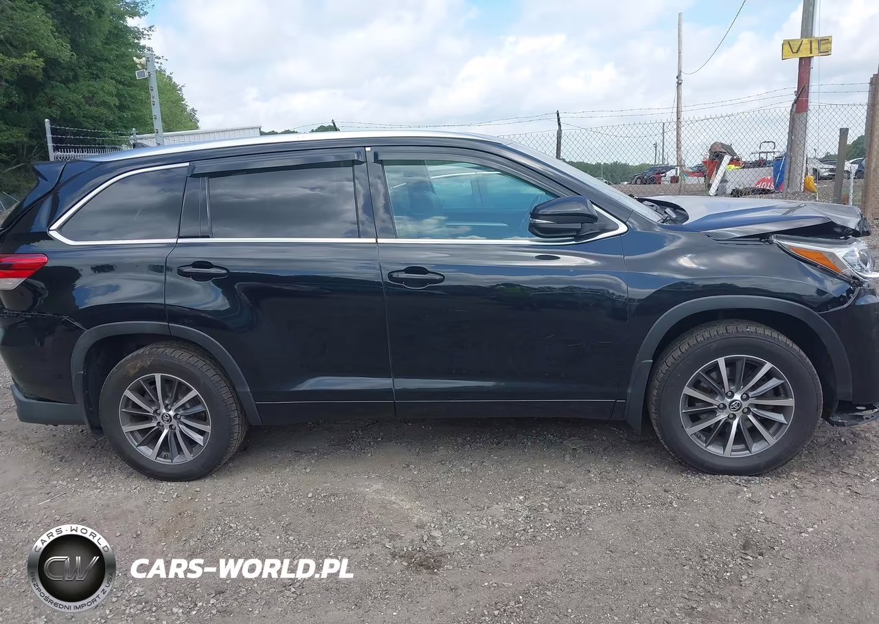 2017 Toyota Highlander Xle VIN:5TDJZRFH4HS375135 - 13