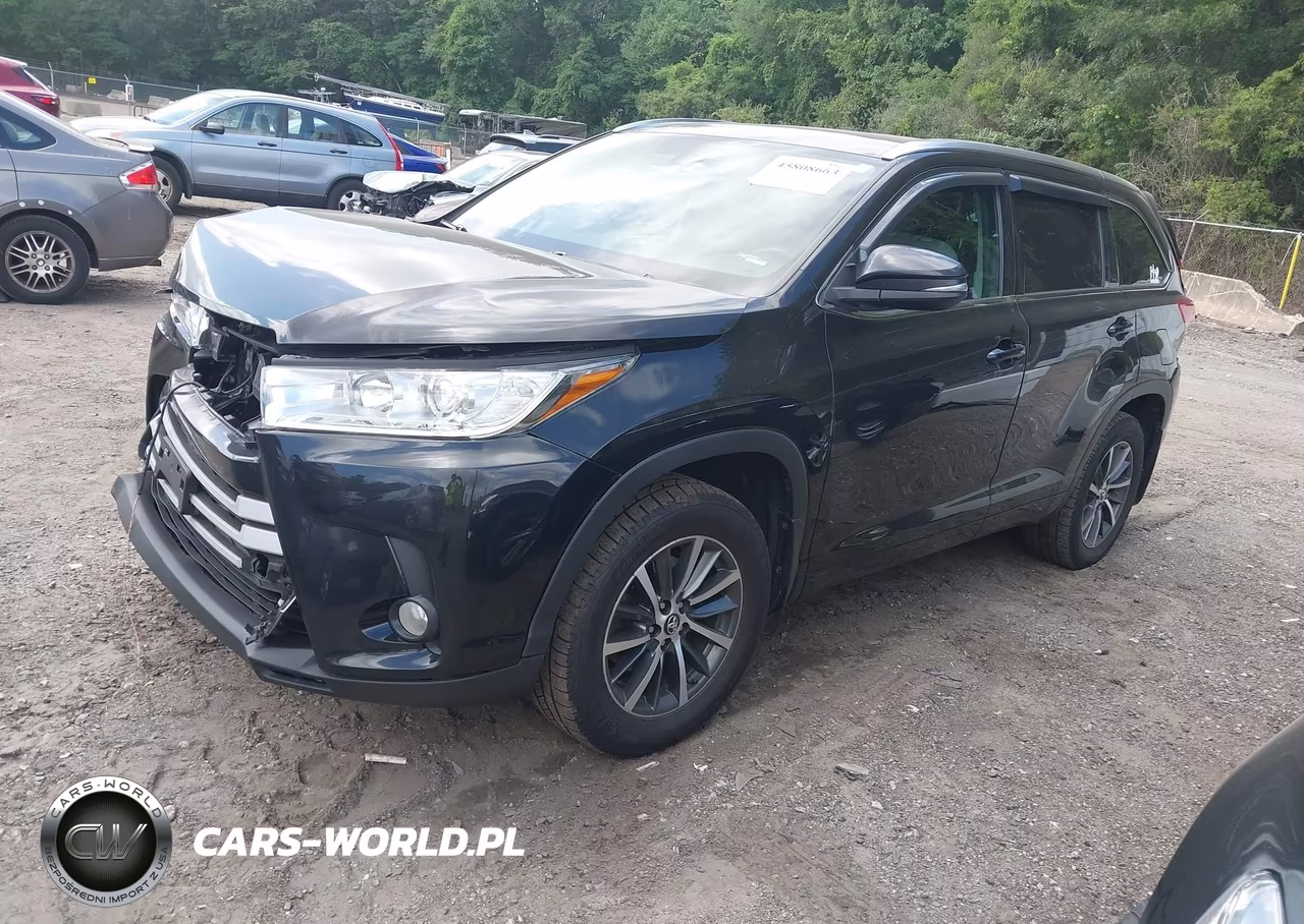 2017 Toyota Highlander Xle VIN:5TDJZRFH4HS375135 - 2
