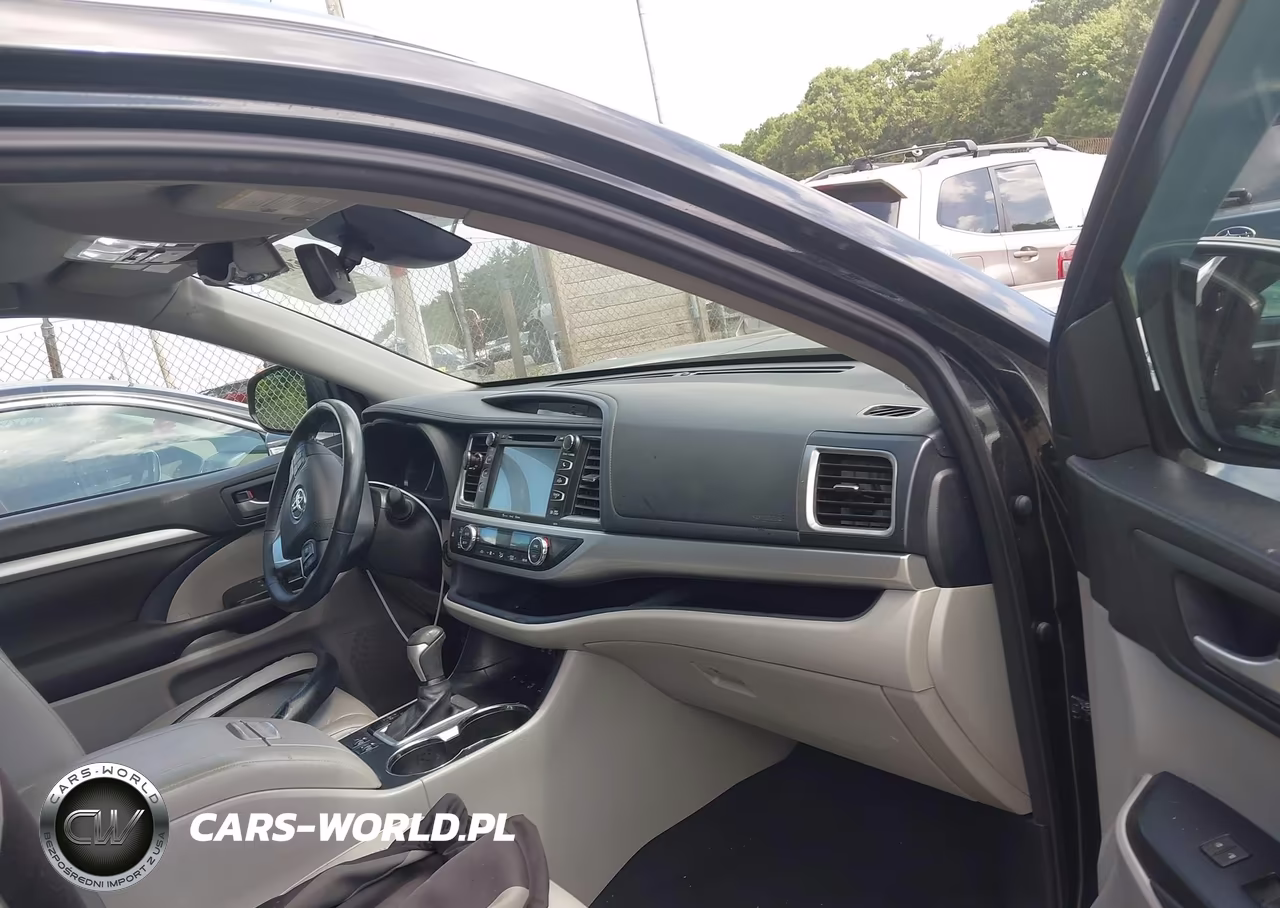 2017 Toyota Highlander Xle VIN:5TDJZRFH4HS375135 - 5
