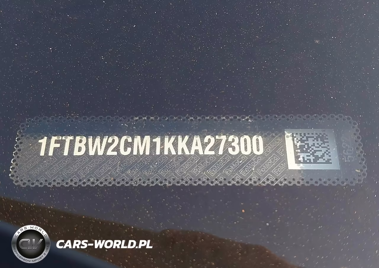 2019 Ford Transit-350 VIN:1FTBW2CM1KKA27300 - 18
