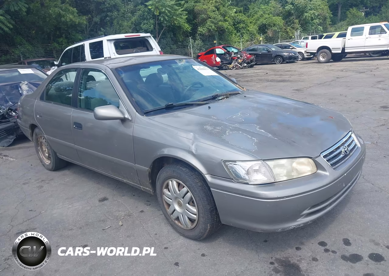 2001 Toyota Camry Le – zdjęcie 1 z 16