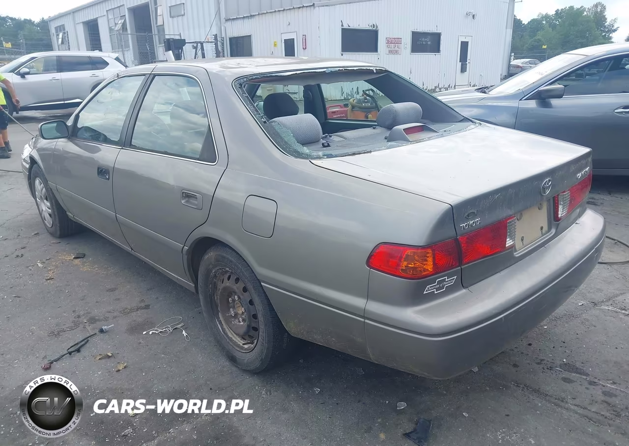 2001 Toyota Camry Le VIN:4T1BG22K21U029195 - 3