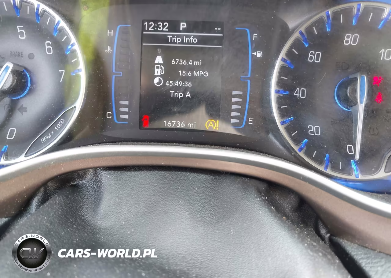 2019 Chrysler Pacifica Touring L VIN:2C4RC1BG0KR526751 - 6