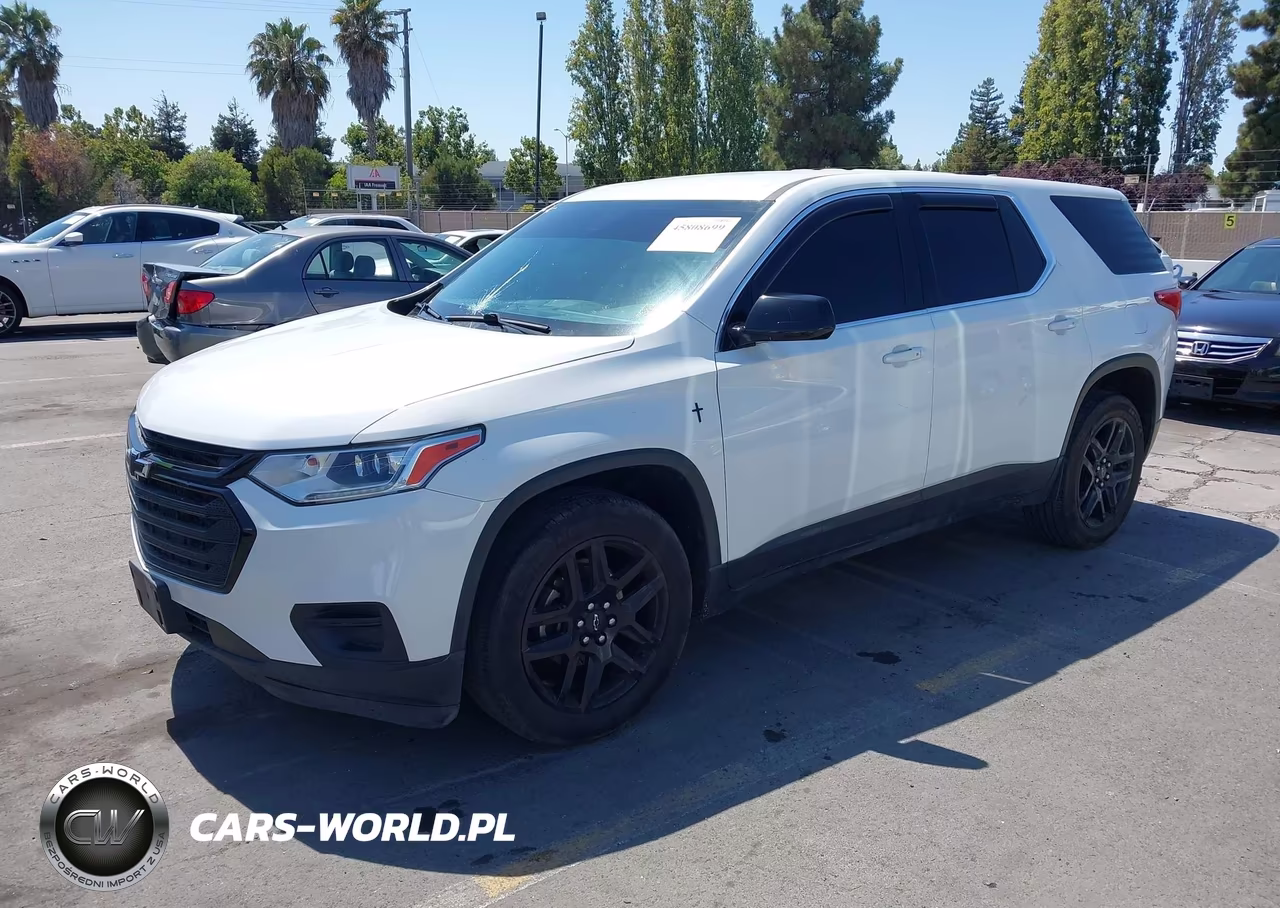 2019 Chevrolet Traverse Ls VIN:1GNERFKWXKJ182052 - 2