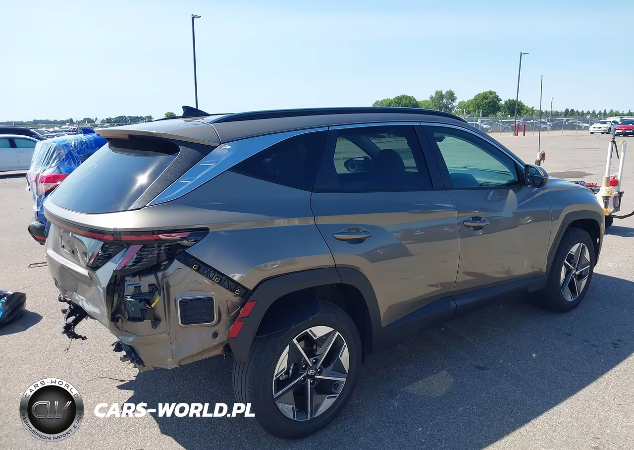 2025 Hyundai Tucson Hybrid Sel Convenience VIN:KM8JCDD13SU256520 - 4