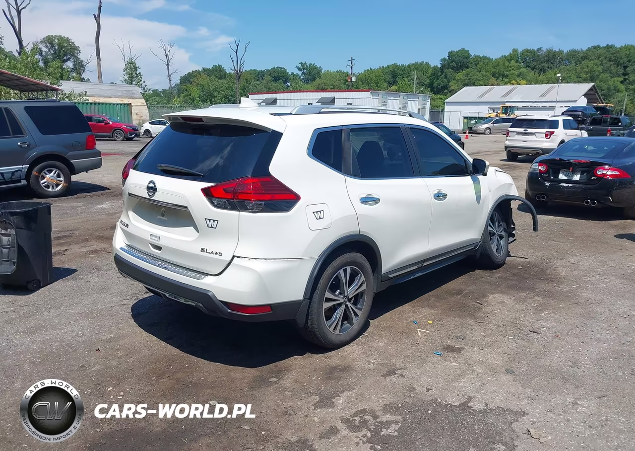 2017 Nissan Rogue Sl VIN:JN8AT2MVXHW251389 - 4
