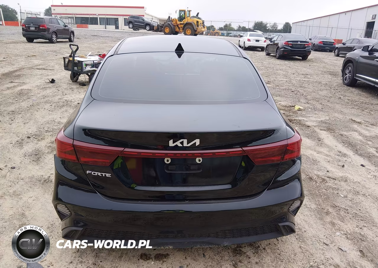 2024 Kia Forte Lxs VIN:3KPF24AD7RE760461 - 16